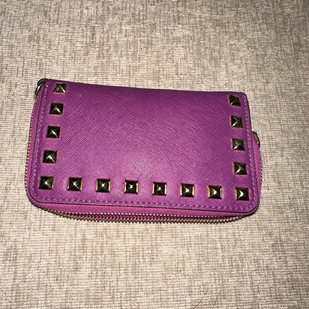 Michael Kors Saffiano leather Gold studded Selma wristlet  wallet - Picture 5 of 6